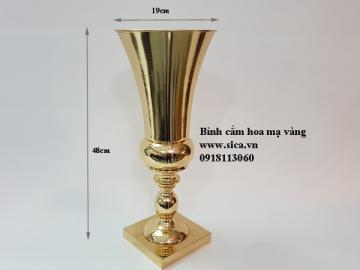 Bình hoa cúp đế vuông nhỏ