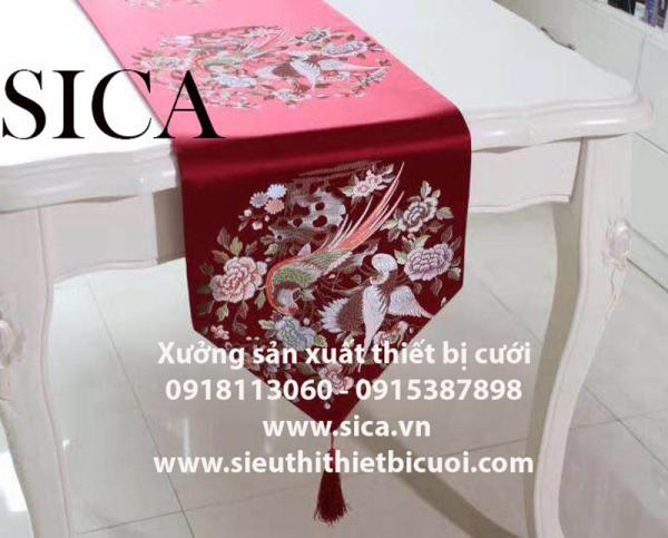 Chỗ bán khăn trải tim bàn tiệc