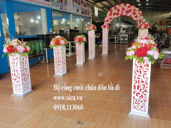 Bộ cổng cưới và chân hoa lối đi